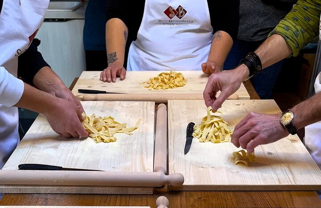 Experiencia Clase de cocina en San Gimignano con almuerzo. - Foto 10