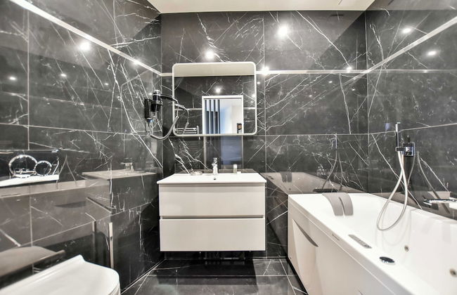 Chic Studio w/ Jacuzzi - 2P - Near Palais Garnier - Photo 8