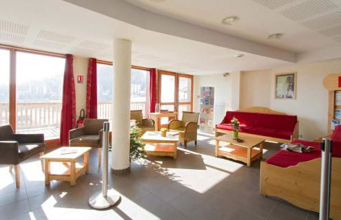 Appartement 6 places aux pieds des pistes avec piscine, wifi et parking privé, salle de bain refaite à neuf - Foto 30