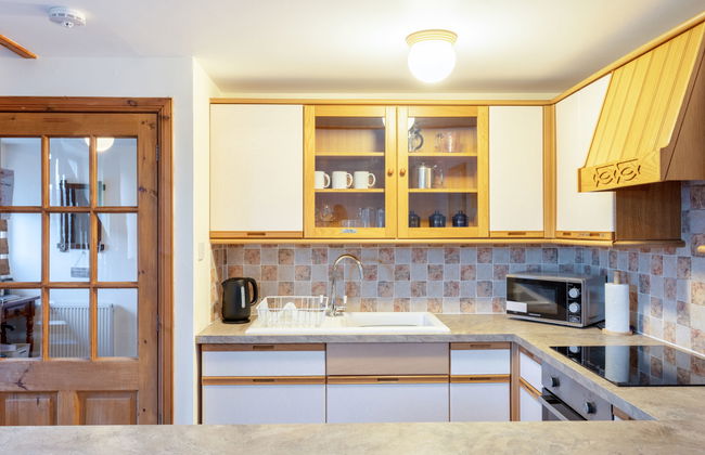 Auchingoul Cottage - Photo 12