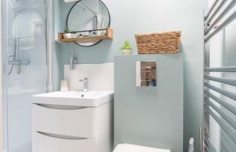 Spacious City-Centre House near Train Station & Business School, with Garden - Foto 40