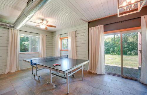 Peaceful Warrenville Home 1 Mi to Herrick Lake! - Foto 6