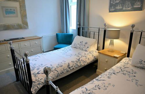 Glan y Mor, Sleeps 20, 8 Bedrooms, 8 Bathrooms, Seafront, Criccieth - Foto 40