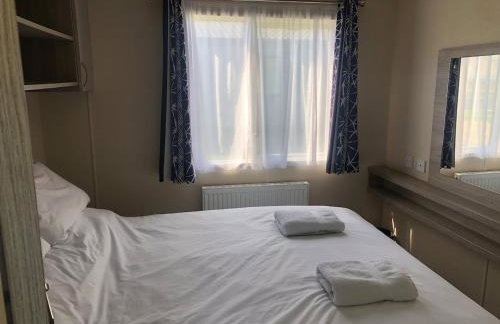 Relaxing Retreat with Hot Tub - Photo 28