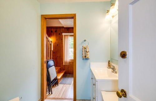 Peaceful Cloverdale Home - Walk to Winema Beach - Foto 14