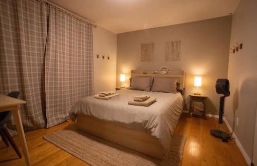 Blue Boho Music and Meme House Four Bedroom Home with Arcade near Westport Plaza - Foto 6