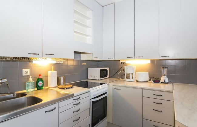 Santa's City Apartments - Photo 17