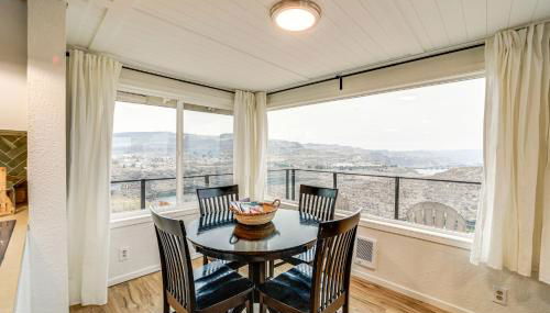Cozy Grand Coulee Home with Deck and Views! - Foto 2