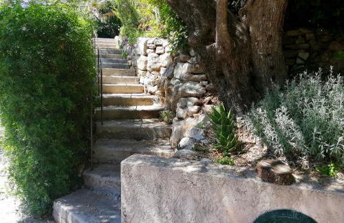 Les Restanques de Toucas - Studio dans villa avec jardin et piscine partagée - Foto 27