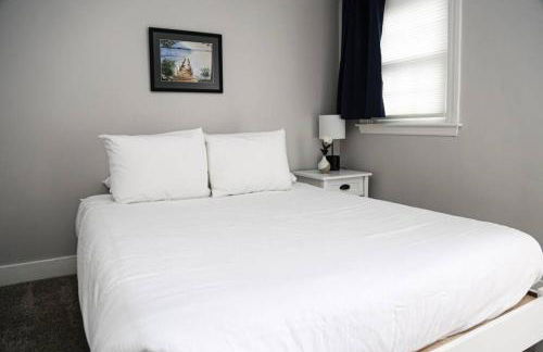 NEW 2BR Apartment near Lake Winnipesaukee - Photo 4