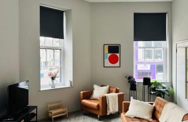 The Tower Suite - Town Centre, Spacious, 2 Bed, Sleeps 4 - Foto 1