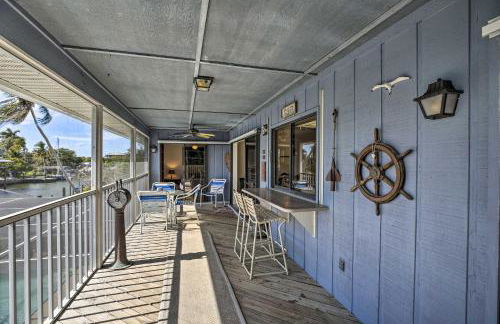 Private Pool and Deck Canalfront St James City Home - Foto 21