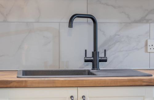 Happy Haven Home, West End - Pass the Keys - Foto 40