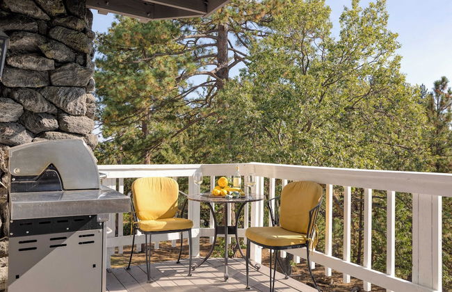 Views, Hot Tub, Firepit, Game Room, Playground Enchanted Forest by Avantstay - Foto 41