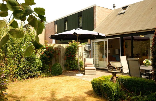 Nice Holiday Home for 5 People, Within Walking Distance of the Beach - Photo 15