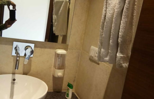 UDS Villa - Next to VFS, Walking to Connaught Place - Foto 38