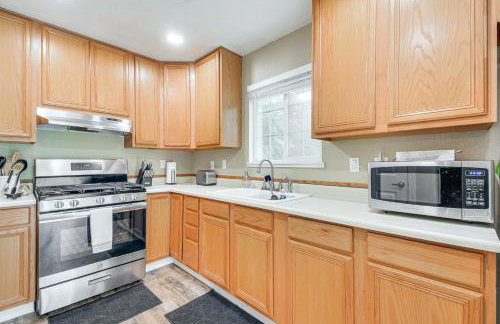 Coulterville Home with Gazebo Near Lakes and Hiking! - Foto 11