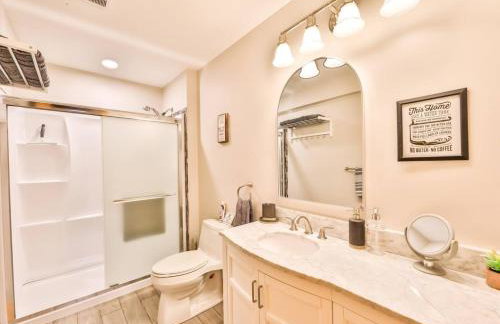 Lakeside Catskills Escape - Soak, Sip, Stargaze - Foto 37