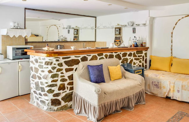 Scenic Holiday Home in Syros With Balcony - Photo 7