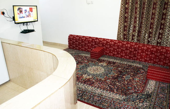 Al Eairy Furnished Apartments Qassim 4 - Photo 25