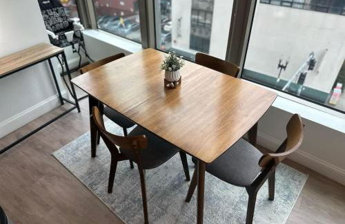 Upscale 2BR Condo with Gym & Parking near MGH & TUFTS - Foto 24