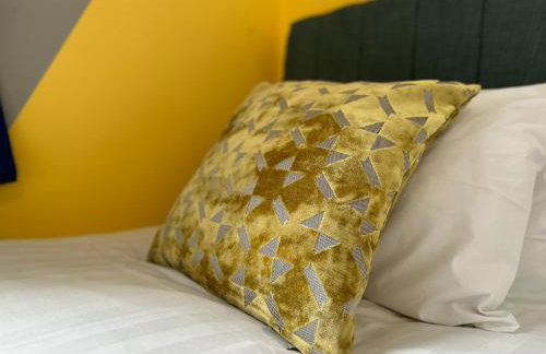 Great offers on Long Stays!! LaLuNa Apartments - Foto 80