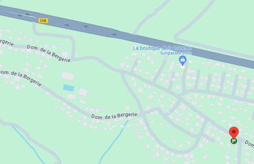 A l'ombre des Pins du Castellet - Foto 2