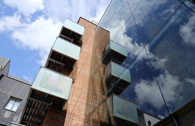 Luxury 2-bed Flat, Parking and Close to the Tube - Photo 31