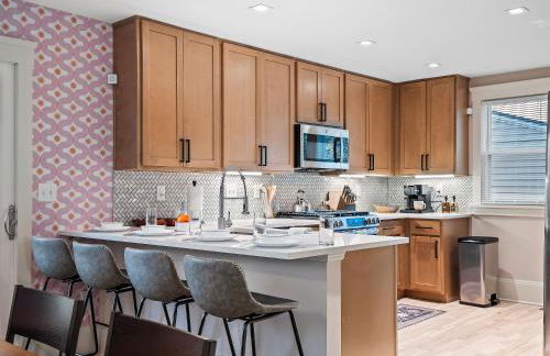 Cleveland Escape - Hot Tub - Karaoke Machine - Sleeps 12 - Foto 68