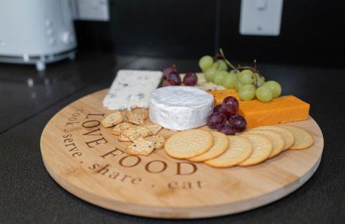 Stylish 4 bed - Contractor Stays, Wi-fi, Plenty of Parking - Foto 11