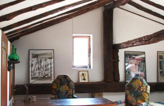 Palacio de Hualle - Photo 61