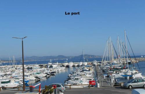 Particulier loue T3 en rez de jardin à 30 mètres de la plage avec un double box - Photo 22