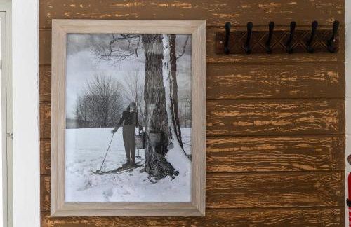 Maple Sugar Shack Tiny House with hot tub & river by Stowe - Foto 28