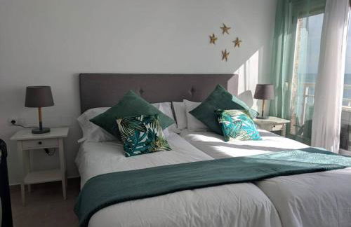 Apartamento con vistas al mar primera linea de playa del Postiguet - Photo 25