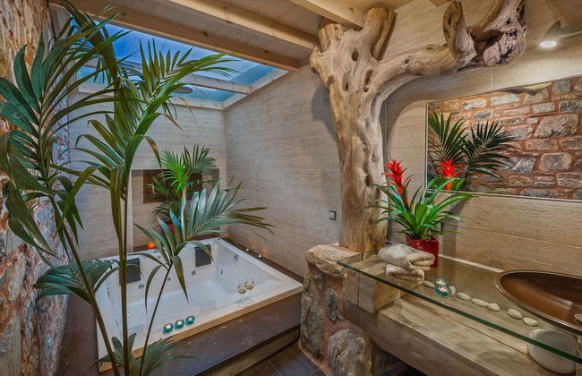 Iakovakis Suites & Spa - Photo 31