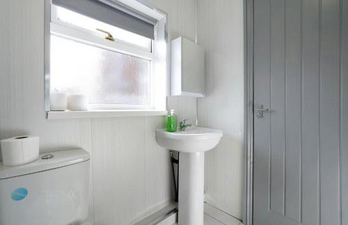 Comfortable 2BR Home 10 Min to Durham Cathedral - Foto 31