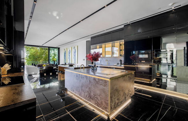 London Dream - Photo 30