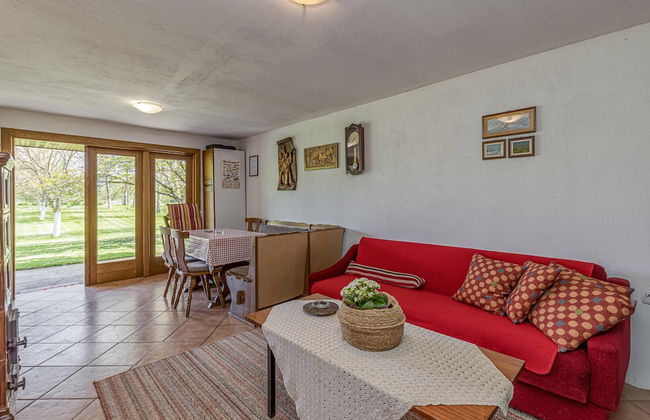 Riverside House With Hot Tub - Photo 8