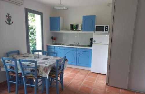 39 - Mazet Provençal dans Village Vacances - Photo 4