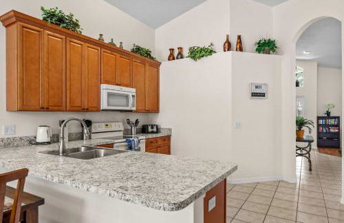 Sunkist Getaway - Photo 33