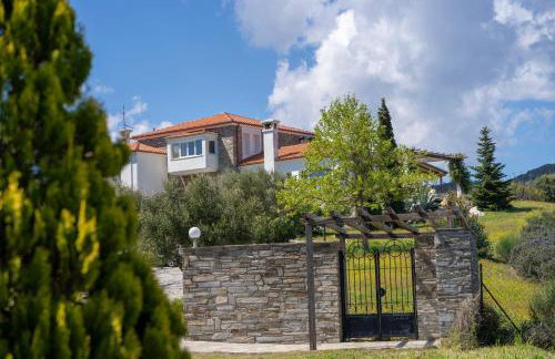 Villa Pirgadikia - Photo 1