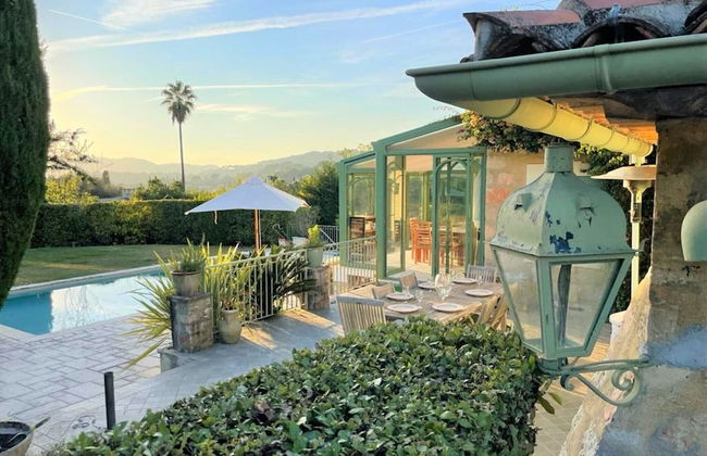 Charming Holiday Home in Mougins With Pool - Foto 19