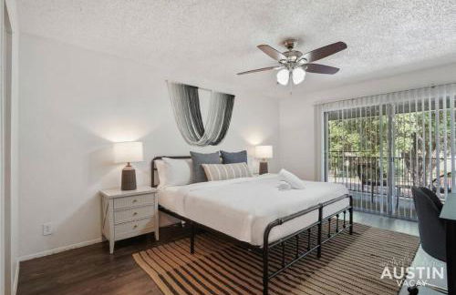 Walk to Everything - Fun Hyde Park Space King Bed - Foto 2