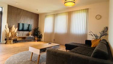 Luxury 2 bedroom apartment and garden - Foto 5