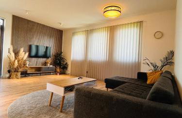 Luxury 2 bedroom apartment and garden - Foto 5