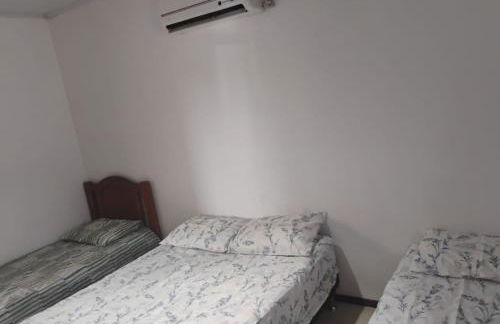 Alugo casa para Argentinos, espaço inteiro - Foto 6