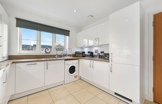 London Heathrow Living Holywell Serviced Houses - Photo 73