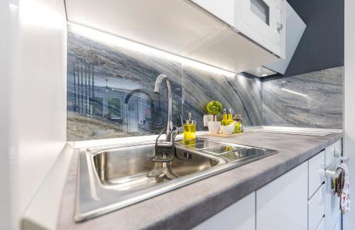 The Fairy's Cave - Free Parking - Photo 14