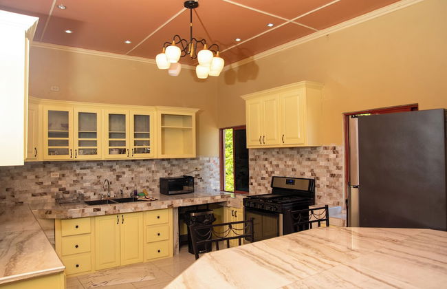 Beach-Pool-Sun-family-6 bedroom getaway - Foto 27