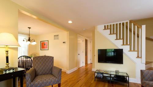 3BR Beautiful Remodeled Victorian w/ Beach Locker - Foto 4